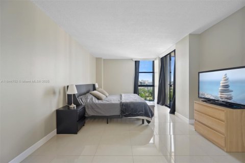 Купить кондоминиум в Авентура, Флорида 2 спальни, 105.72м2, № 1841135 - фото 13