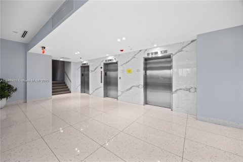 Купить кондоминиум в Авентура, Флорида 2 спальни, 105.72м2, № 1841135 - фото 24