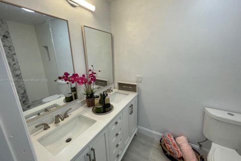 Adosado en venta en Coral Springs, Florida, 3 dormitorios, 149.02 m2 № 2052074 - foto 16