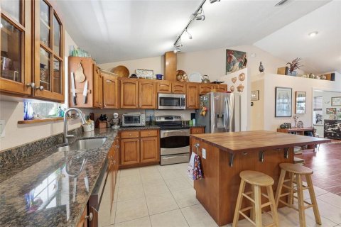 House in Alachua, Florida 4 bedrooms, 240.99 sq.m. № 2237337 - photo 12