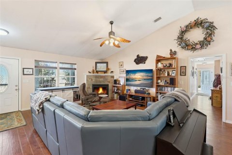 House in Alachua, Florida 4 bedrooms, 240.99 sq.m. № 2237337 - photo 5