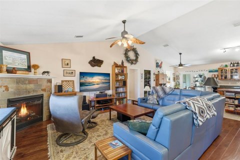 House in Alachua, Florida 4 bedrooms, 240.99 sq.m. № 2237337 - photo 7
