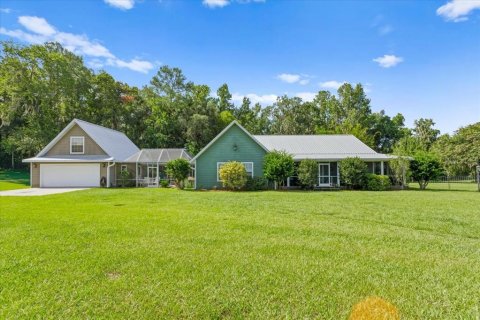 House in Alachua, Florida 4 bedrooms, 240.99 sq.m. № 2237337 - photo 3