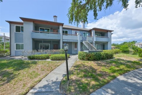Condo in Saint Petersburg, Florida, 2 bedrooms № 2107937