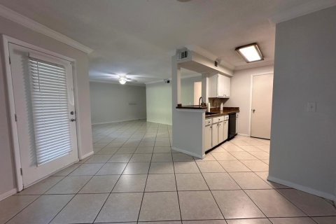 Copropriété à louer à Boynton Beach, Floride: 2 chambres, 82.13 m2 № 2278401 - photo 15