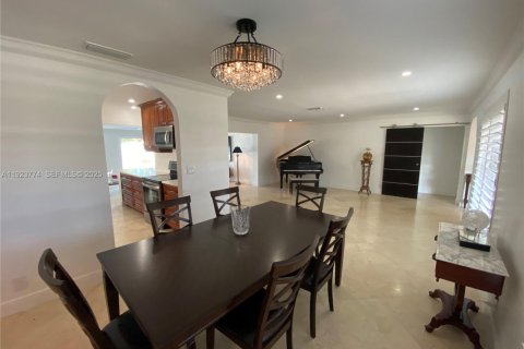Casa en venta en Fort Lauderdale, Florida, 3 dormitorios, 194.63 m2 № 1981996 - foto 7