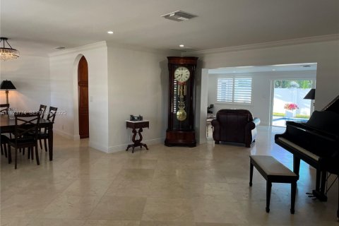 Casa en venta en Fort Lauderdale, Florida, 3 dormitorios, 194.63 m2 № 1981996 - foto 5