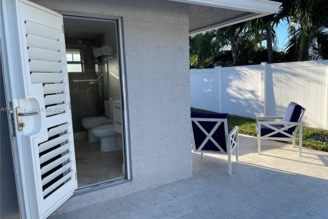 Casa en venta en Fort Lauderdale, Florida, 3 dormitorios, 194.63 m2 № 1981996 - foto 29
