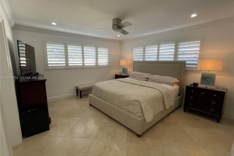 Casa en venta en Fort Lauderdale, Florida, 3 dormitorios, 194.63 m2 № 1981996 - foto 15