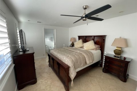 Casa en venta en Fort Lauderdale, Florida, 3 dormitorios, 194.63 m2 № 1981996 - foto 21