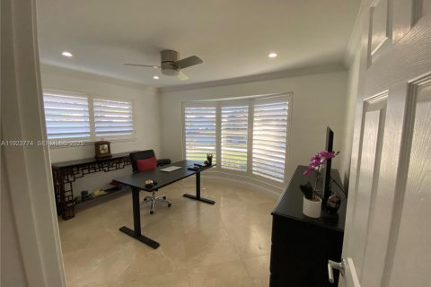 Casa en venta en Fort Lauderdale, Florida, 3 dormitorios, 194.63 m2 № 1981996 - foto 19