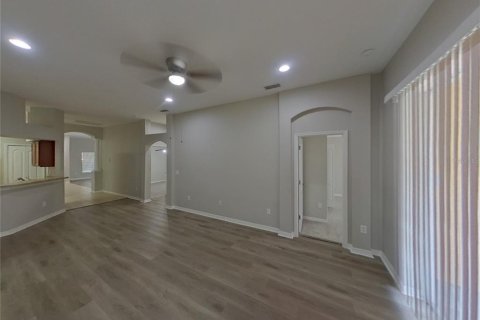 Casa en alquiler en Riverview, Florida, 4 dormitorios, 194.26 m2 № 1911873 - foto 2
