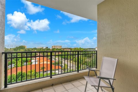 Condominio en alquiler en Medley, Florida, 1 dormitorio, 73.67 m2 № 1990267 - foto 7