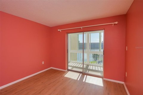 Condo in Bradenton, Florida, 2 bedrooms  № 2091565 - photo 6
