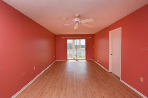 Condo in Bradenton, Florida, 2 bedrooms  № 2091565 - photo 9