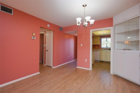 Condo in Bradenton, Florida, 2 bedrooms  № 2091565 - photo 17