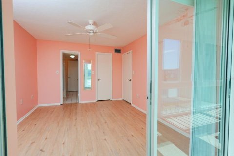 Condo in Bradenton, Florida, 2 bedrooms  № 2091565 - photo 18