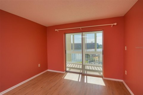 Condo in Bradenton, Florida, 2 bedrooms  № 2091565 - photo 7