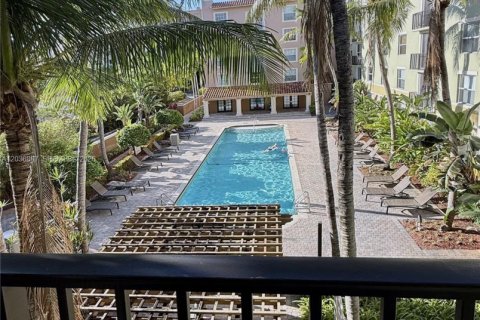 Copropriété à louer à Hollywood, Floride: 2 chambres, 104.14 m2 № 2085748 - photo 21