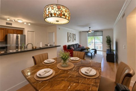 Copropriété à louer à Hollywood, Floride: 2 chambres, 104.14 m2 № 2085748 - photo 3