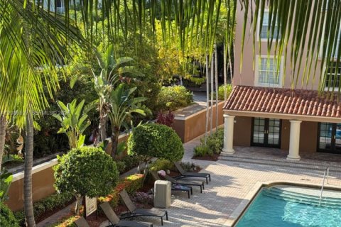 Copropriété à louer à Hollywood, Floride: 2 chambres, 104.14 m2 № 2085748 - photo 15