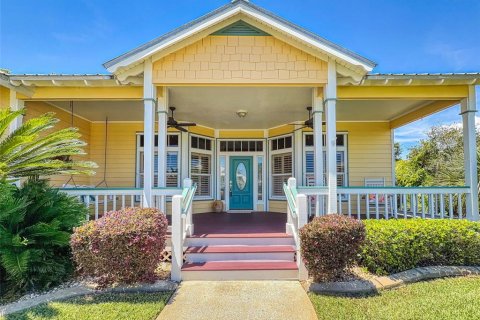 House in New Smyrna Beach, Florida 3 bedrooms, 234.11 sq.m. № 2123083 - photo 4