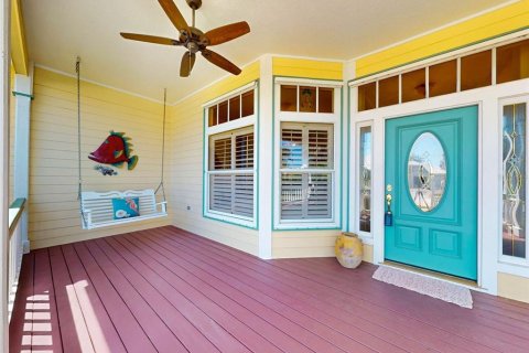 House in New Smyrna Beach, Florida 3 bedrooms, 234.11 sq.m. № 2123083 - photo 6