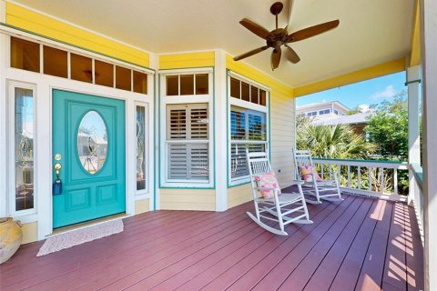 House in New Smyrna Beach, Florida 3 bedrooms, 234.11 sq.m. № 2123083 - photo 5