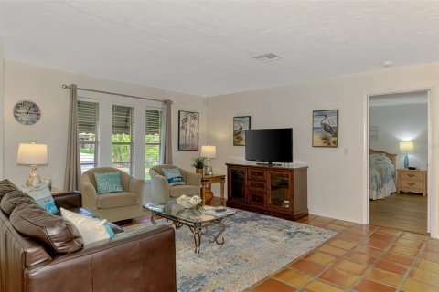 Villa ou maison à louer à Sarasota, Floride: 3 chambres, 193.24 m2 № 1805924 - photo 9