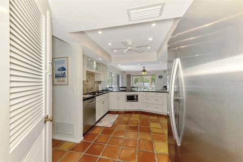 Villa ou maison à louer à Sarasota, Floride: 3 chambres, 193.24 m2 № 1805924 - photo 17
