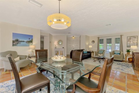 Villa ou maison à louer à Sarasota, Floride: 3 chambres, 193.24 m2 № 1805924 - photo 15