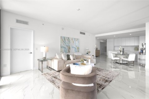 Copropriété à vendre à Miami, Floride: 4 chambres, 249.54 m2 № 2390349 - photo 19