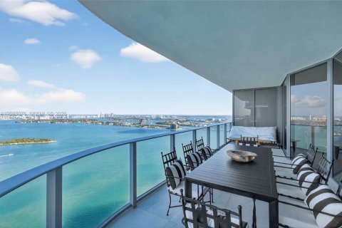 Copropriété à vendre à Miami, Floride: 4 chambres, 249.54 m2 № 2390349 - photo 12