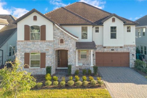 House in Orlando, Florida 6 bedrooms, 377 sq.m. № 1598681 - photo 1