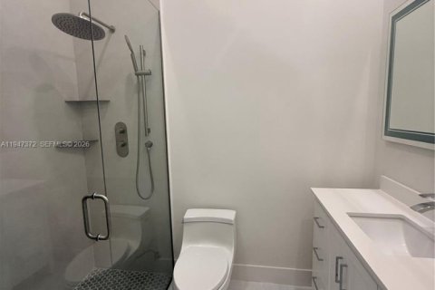 Снять в аренду виллу или дом в Майами, Флорида 1 спальня, № 2005819 - фото 5