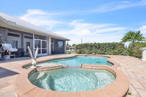Villa ou maison à vendre à Punta Gorda, Floride: 4 chambres, 218.88 m2 № 2429122 - photo 7