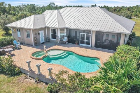 Villa ou maison à vendre à Punta Gorda, Floride: 4 chambres, 218.88 m2 № 2429122 - photo 6