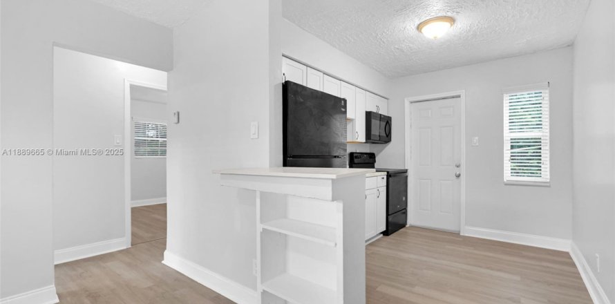 Дом в Дания-Бич, Флорида 2 спальни, 116.13м2 № 1938930