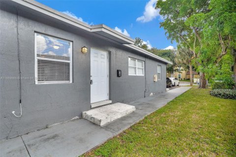 Снять в аренду виллу или дом в Дания-Бич, Флорида 2 спальни, 116.13м2, № 1938930 - фото 29