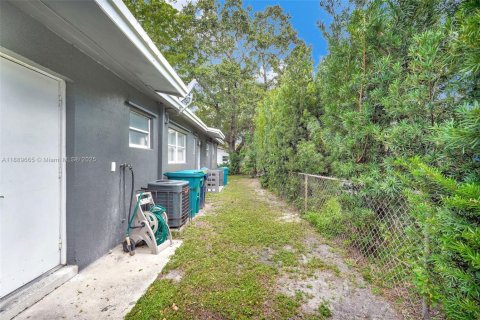 Снять в аренду виллу или дом в Дания-Бич, Флорида 2 спальни, 116.13м2, № 1938930 - фото 25