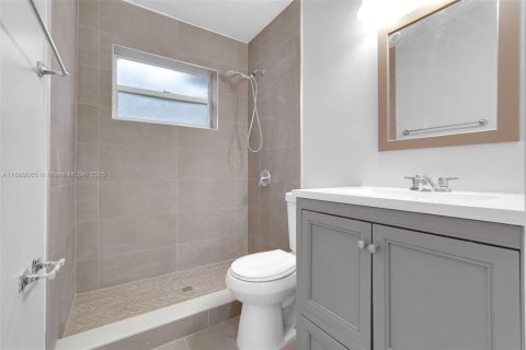 Снять в аренду виллу или дом в Дания-Бич, Флорида 2 спальни, 116.13м2, № 1938930 - фото 18