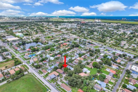 Снять в аренду виллу или дом в Дания-Бич, Флорида 2 спальни, 116.13м2, № 1938930 - фото 23