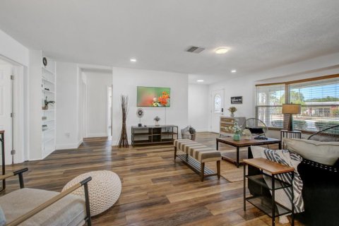 Villa ou maison à vendre à Clearwater, Floride: 3 chambres, 146.51 m2 № 1904621 - photo 5