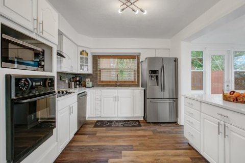 Villa ou maison à vendre à Clearwater, Floride: 3 chambres, 146.51 m2 № 1904621 - photo 8