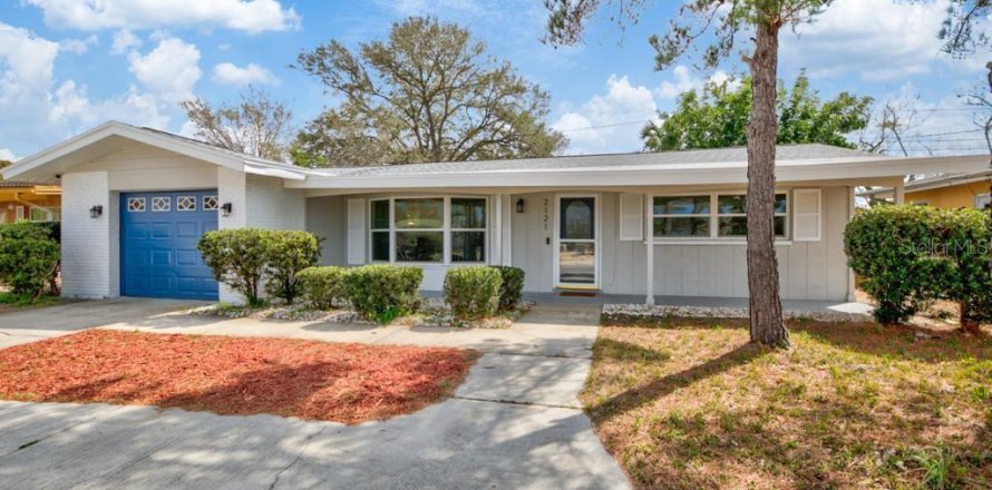 Villa ou maison à Clearwater, Floride 3 chambres, 146.51 m2 № 1904621
