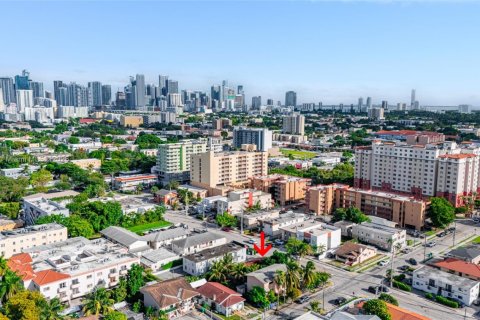 Villa ou maison à vendre à Miami, Floride: 2 chambres, 101.26 m2 № 2019539 - photo 14