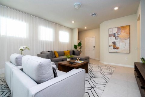 Casa en venta en Davenport, Florida, 5 dormitorios, 243.59 m2 № 2233731 - foto 8