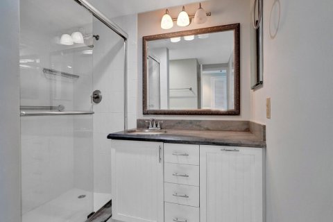 Condo in Fort Lauderdale, Florida, 1 bedroom № 2154162 - photo 8