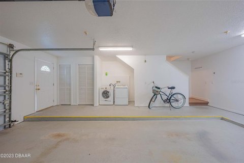 Купить кондоминиум в Дейтона-Бич, Флорида 4 комнаты, 119.19м2, № 2145556 - фото 27