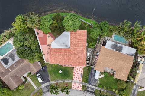 Casa en alquiler en Lauderdale Lakes, Florida, 6 dormitorios, 196.49 m2 № 2023280 - foto 26